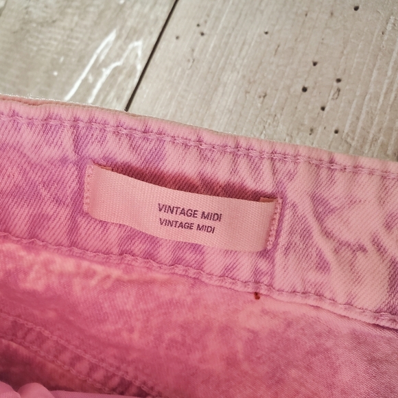 NWT Universal Thread Purple Acid Wash Vintage Stretch Denim Shorts Size 2/26 - Picture 9 of 16